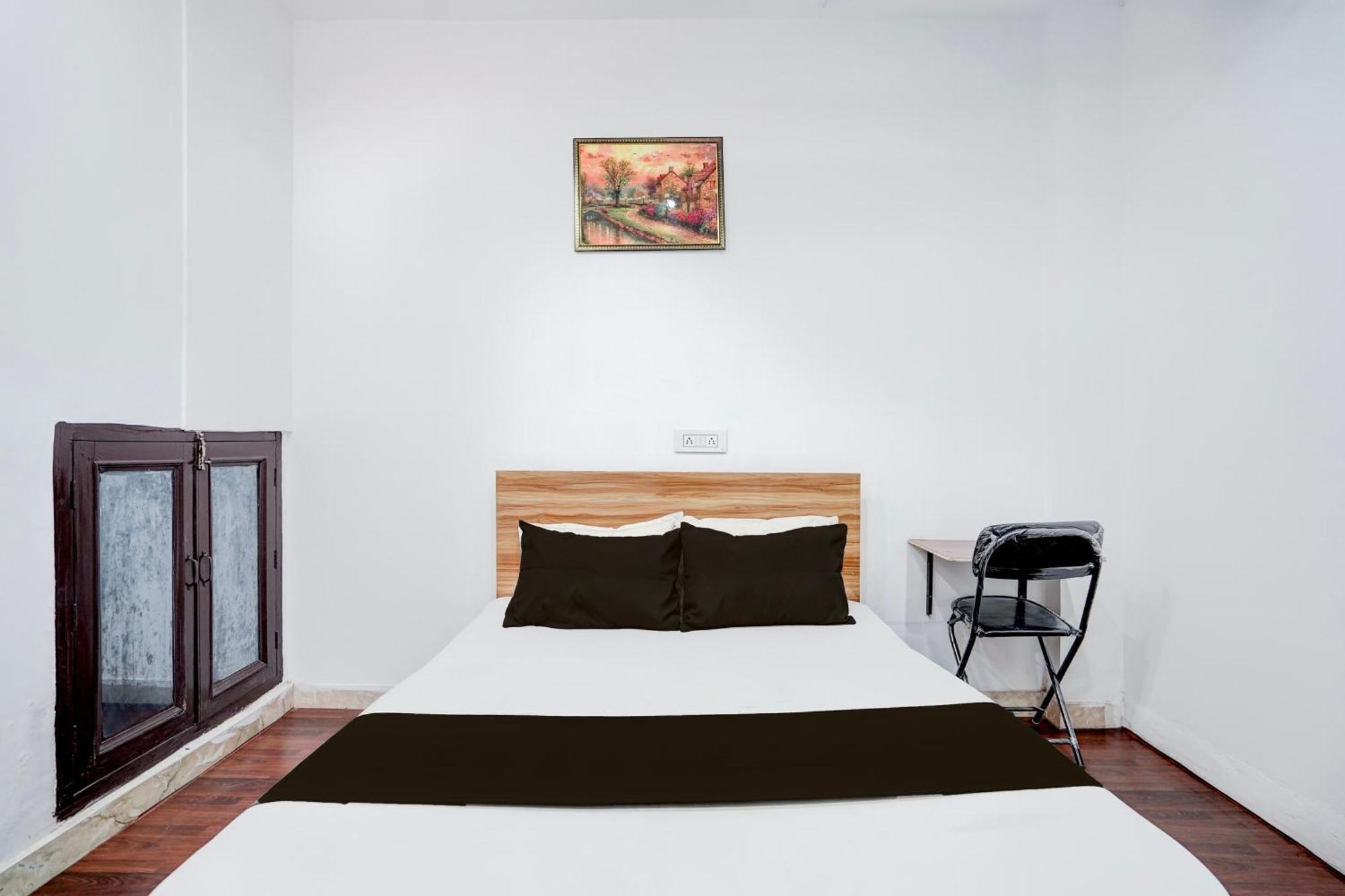 Hotel O Le Empire Stay House Neu-Delhi Exterior foto